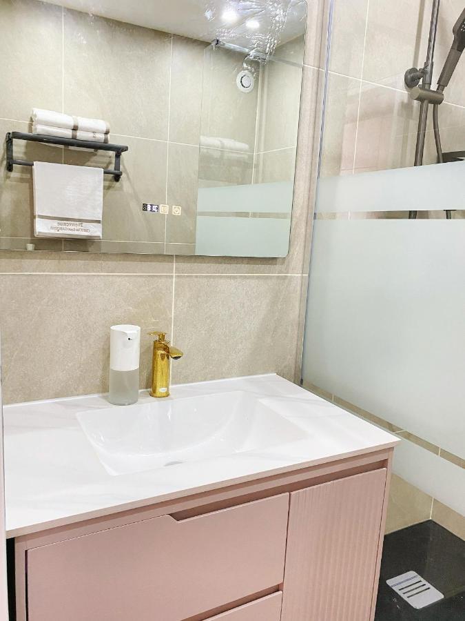 Chez Les Deux Garcons Daire Montrouge Dış mekan fotoğraf